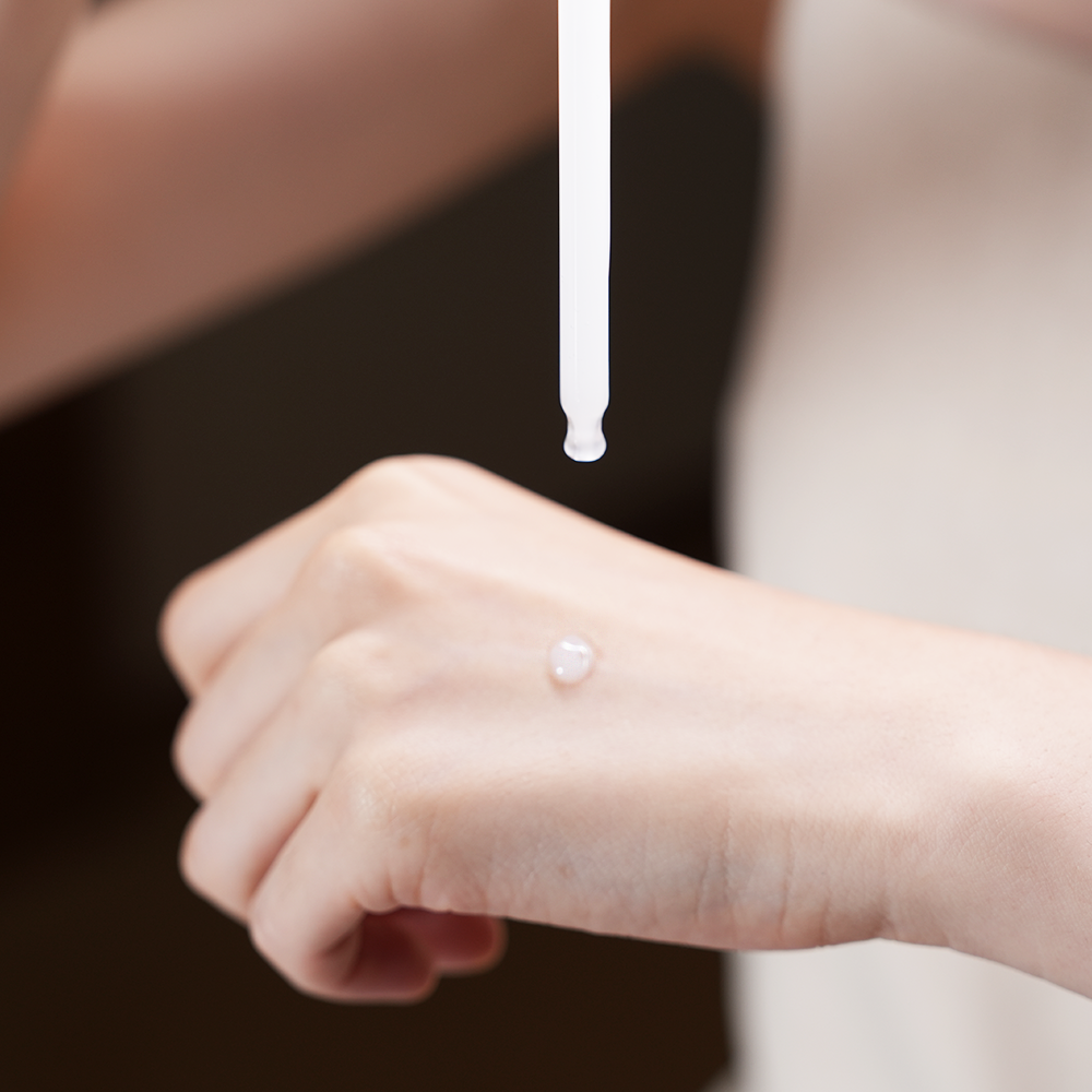 MARY & MAY | Rice Niacin 10% Triple Vitamin Serum
