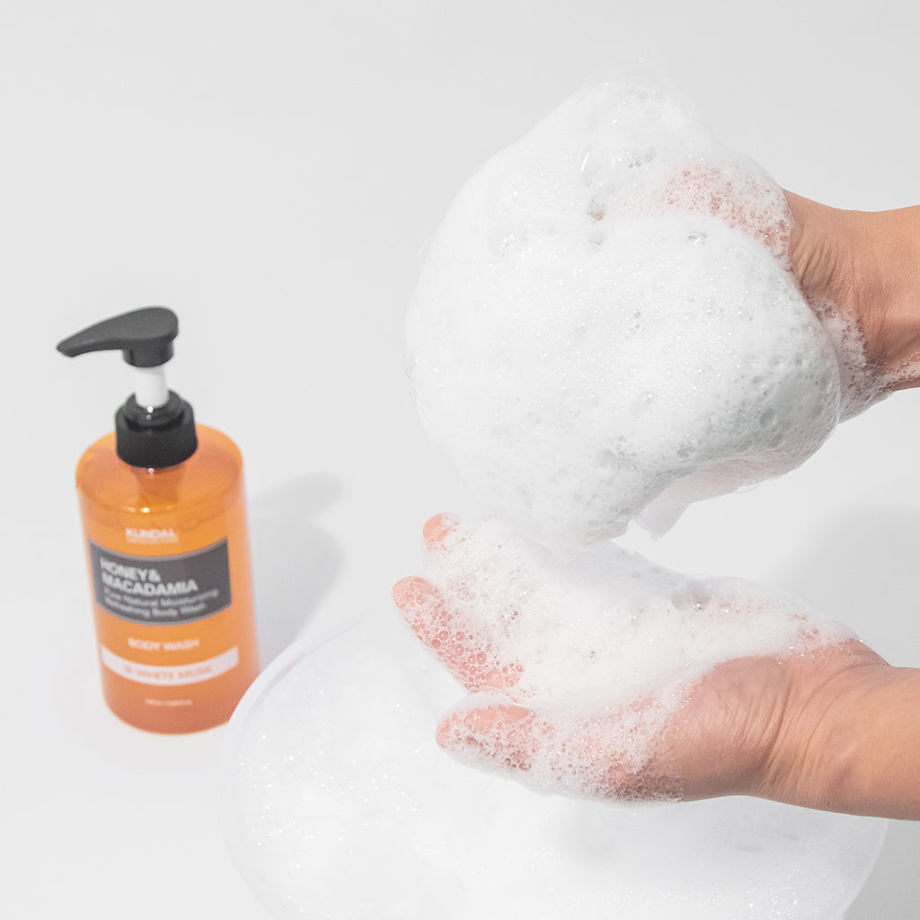 Kundal | Honey & Macadamia Pure Natural Moisturizing Refreshing Body Wash - 4 mirisa