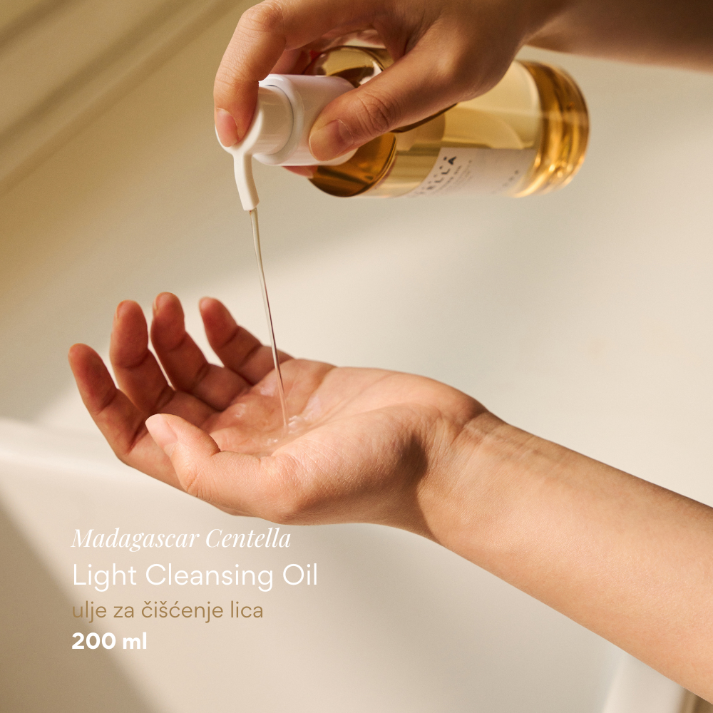 SKIN1004 Madagascar Centella Light Cleansing Oil 200ml