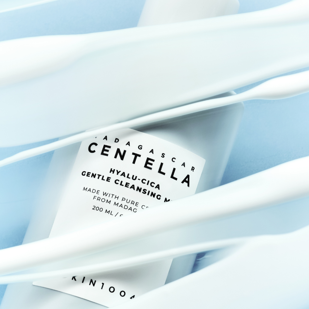 SKIN1004 | Madagaskarska Centella Hyalu-Cica nežno čistilno mleko